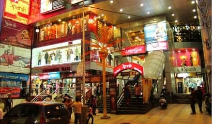 Best Shops in Commercial Street Market, Bangalore | Shopkhoj