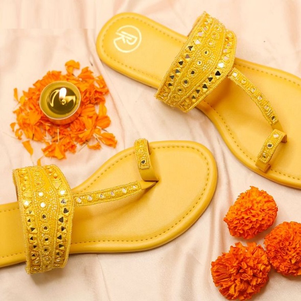 kOLHAPURI CHAPPAL