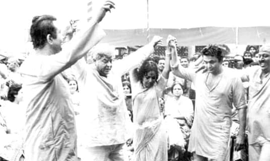 Holi2021