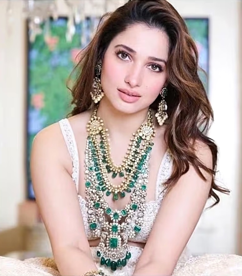 Artificial Jewelry Shops in Delhi